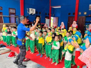 976449CE-59FB-425E-BCFF-CD39DB9CCC8F