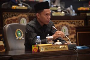 A5D6B203-C124-4A03-96EC-297321AAD516